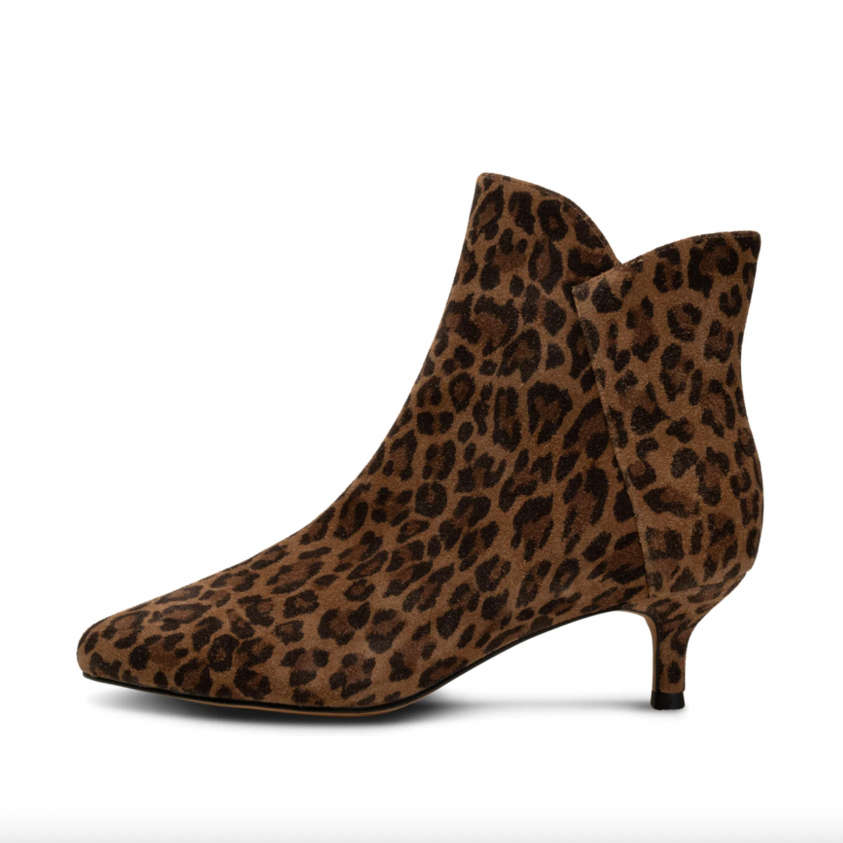 Peep toe 2025 leopard booties