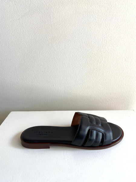 Ateliers - Leather Slides in Black