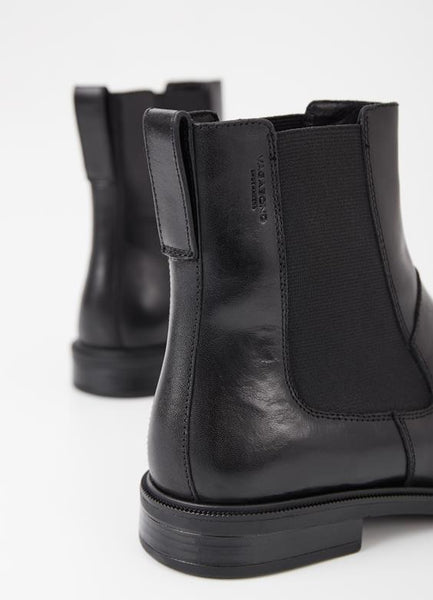 Vagabond - Chelsea Boot in Black Leather