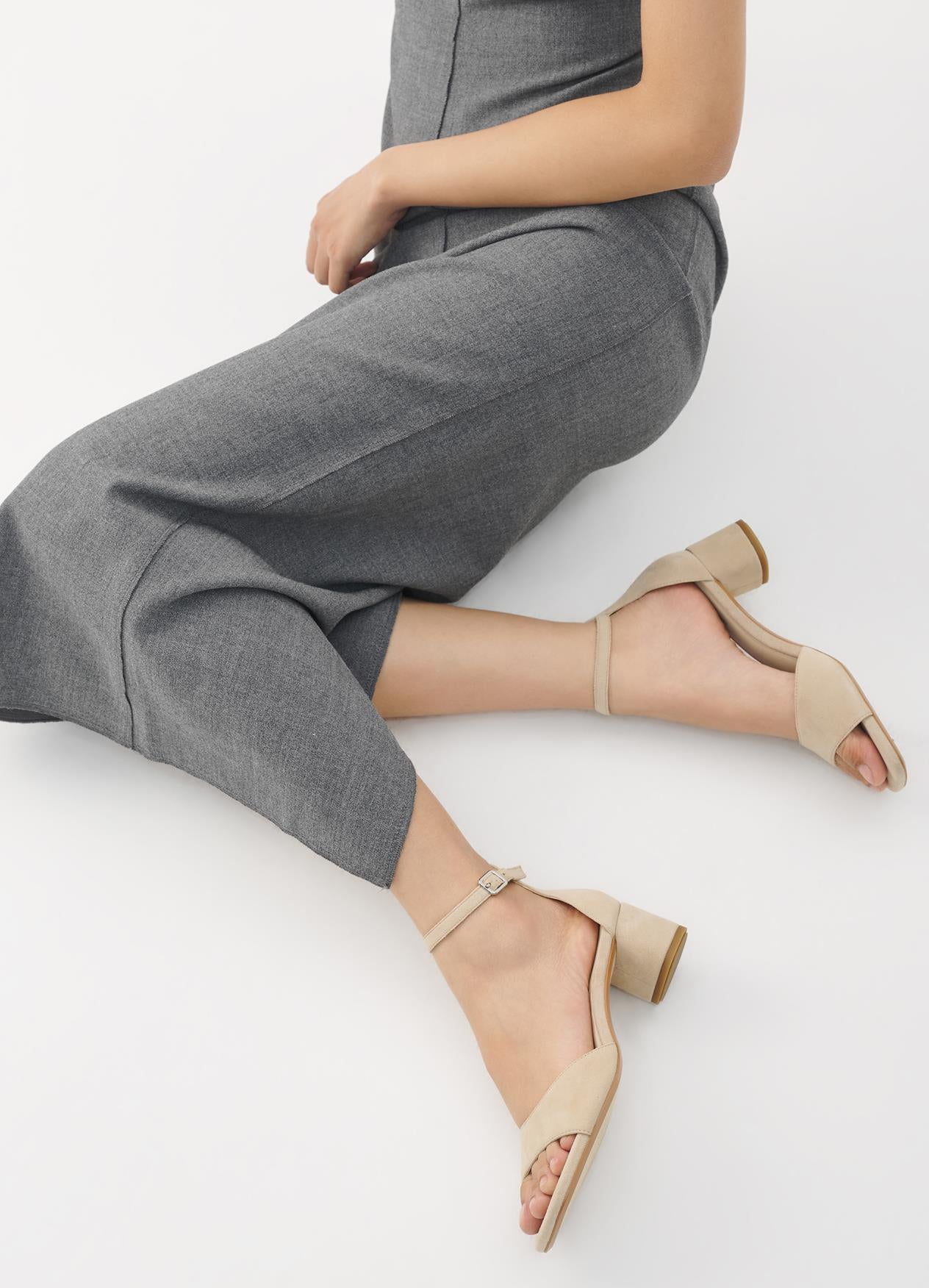 Vagabond Shoemakers - Heel with Ankle Strap in Sand Suede