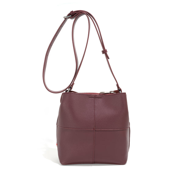 Co-Lab - Bucket Bag with Zipper in Pomegranate