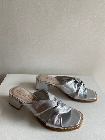 Ateliers - Heeled Mule in Silver Leather