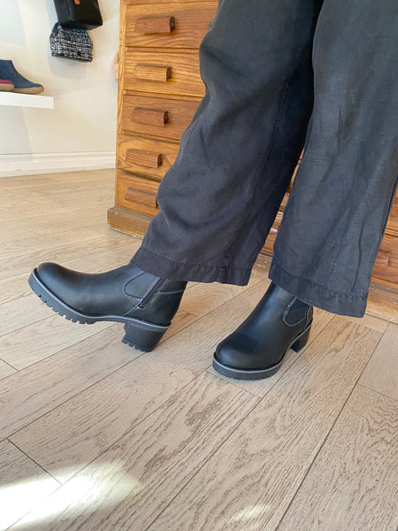 Bos & Co - Waterproof Heeled Ankle Boot in Black Leather