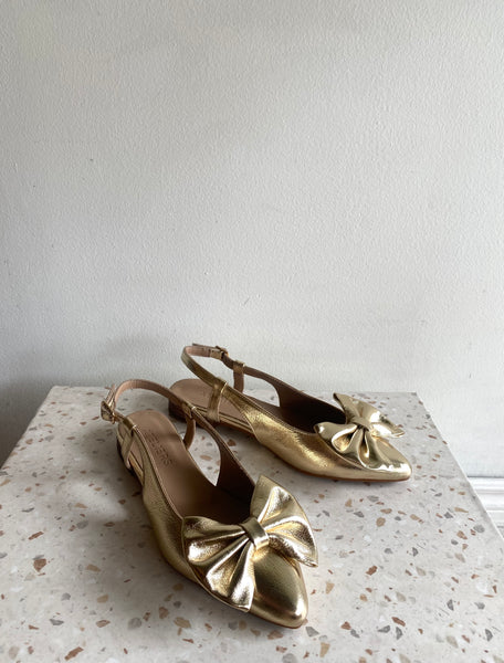 Ateliers - Slingback Flat with Bow in Gold Leather