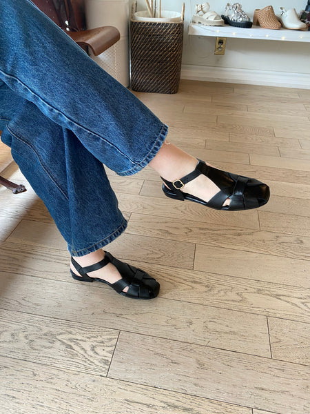Ateliers - Fisherman Sandal in Black Leather
