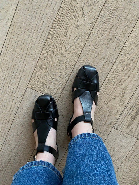Ateliers - Fisherman Sandal in Black Leather