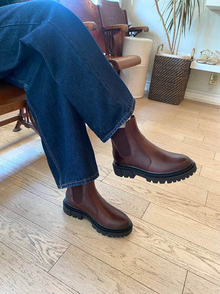 Pajar - Waterproof Leather Chelsea Boot in Bordo