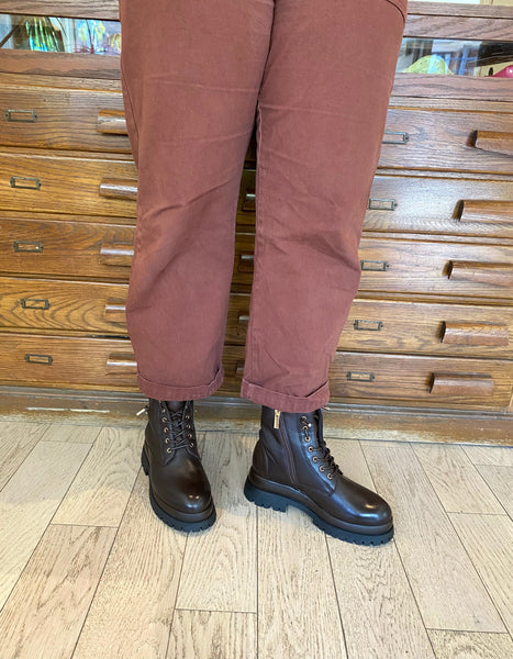 Ateliers - Lace-Up Boot in Dark Brown Leather