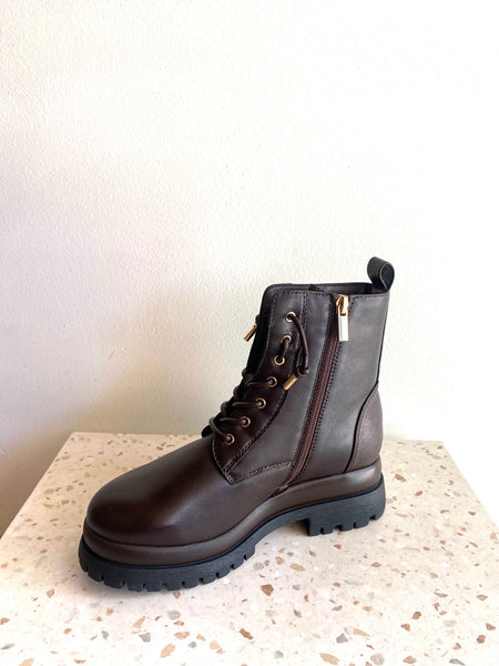 Ateliers - Lace-Up Boot in Dark Brown Leather