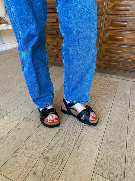 Camper - Leather Sandal with Adjustable Buckles in Black