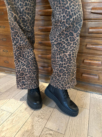 Clarks - Mid Height Lace-Up Boot with Side Zip in Black Leather