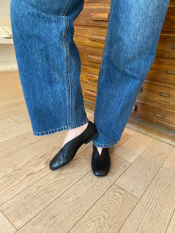 Camper - Casi Ballet Flat in Black Leather