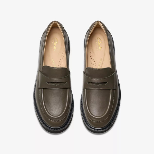 Clarks - Classic Leather Loafer in Dark Olive