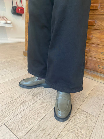 Clarks - Classic Leather Loafer in Dark Olive