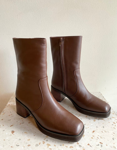 Intentionally Blank - Mid Height Boot in Chocolate Leather