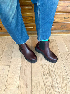 Woden - Leather Chelsea Boot in Cherry
