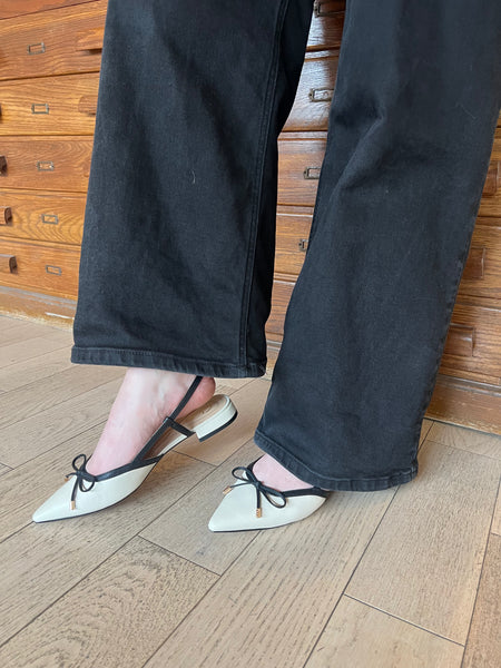Clarks - Slingback Flat in Cream Leather