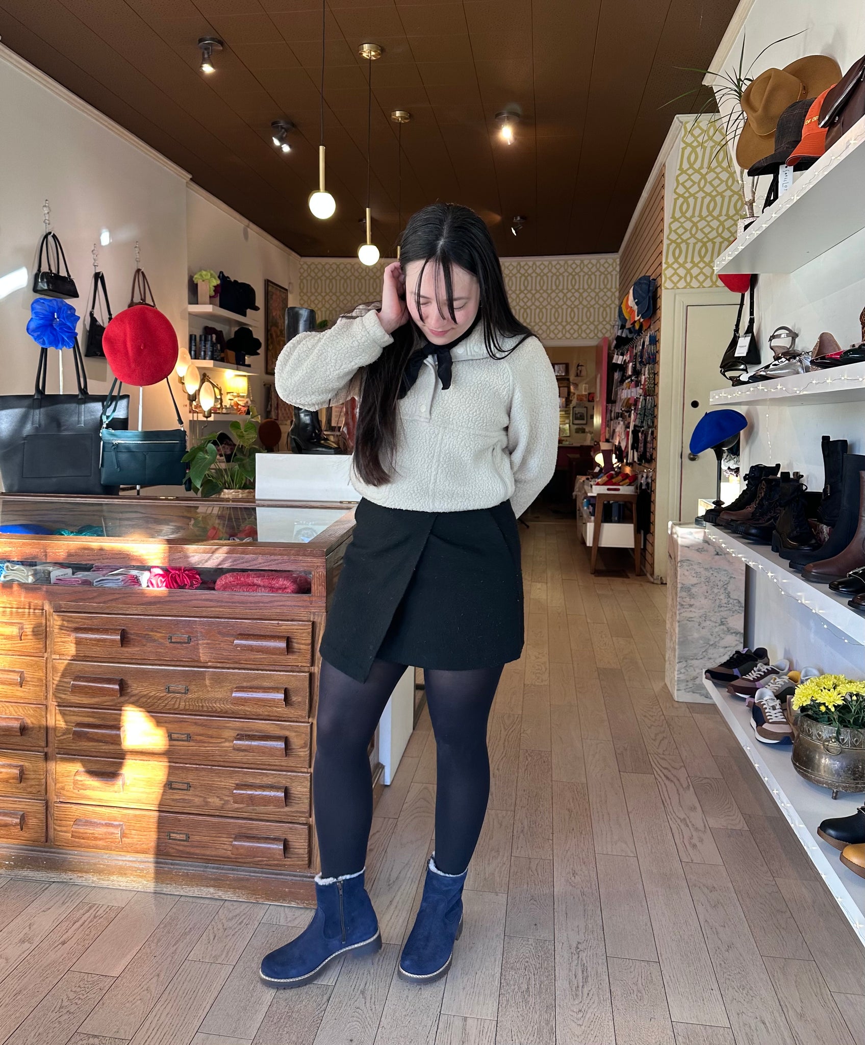 Bos & Co - Waterproof & Warm Ankle Boot in Ocean Suede