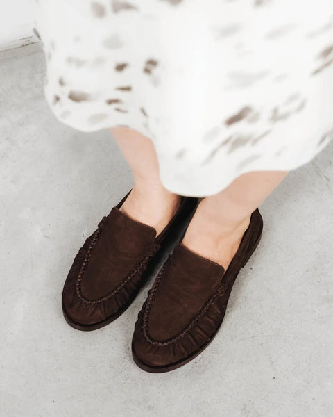 Poppy Barley - Loafer in Cocoa Nubuck