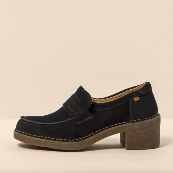 El Naturalista - Heeled Loafer in Black Suede