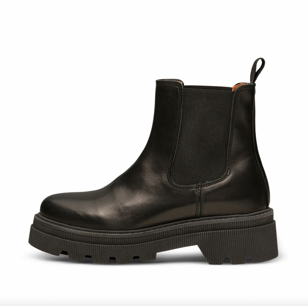 Shoe the Bear - Lug Sole Chelsea Boot in Black Leather