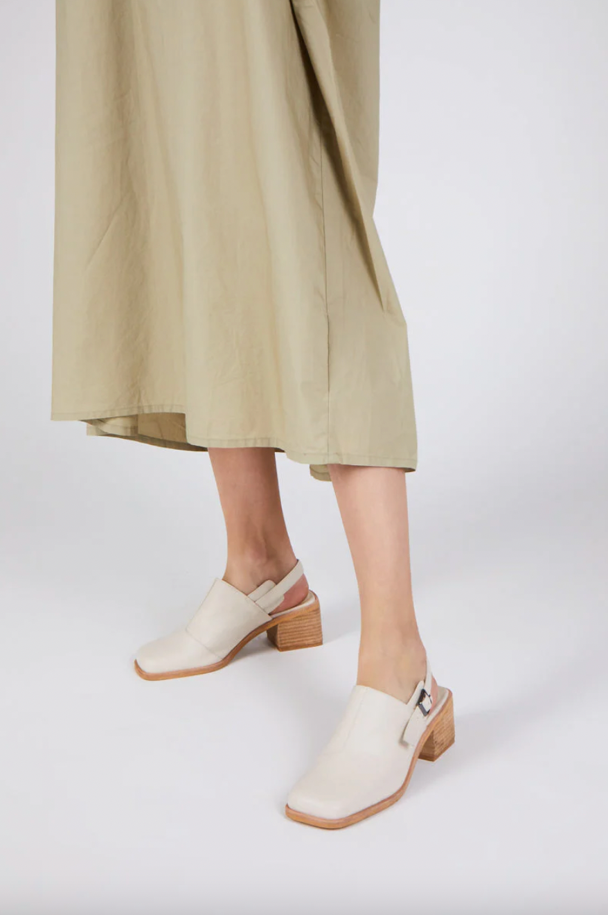 Intentionally Blank - Slingback Mule in Cream Leather