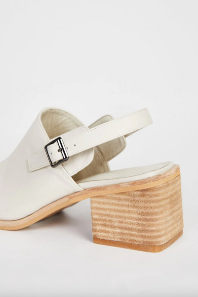 Intentionally Blank - Slingback Mule in Cream Leather