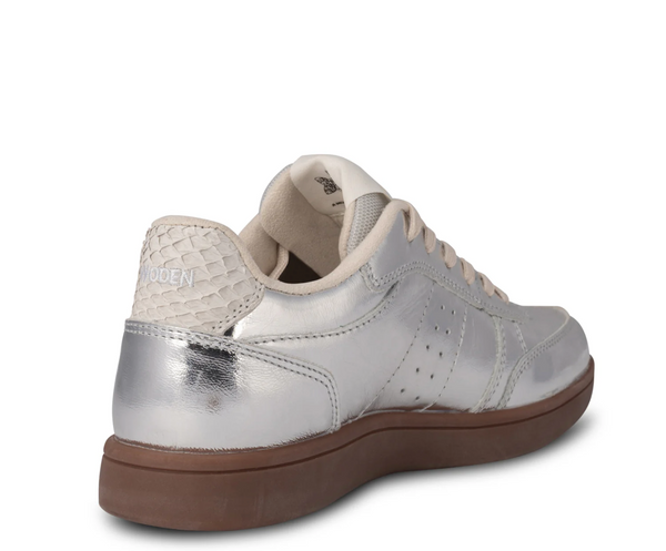 Woden - Leather Sneaker in Silver