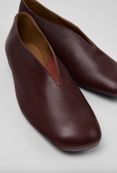 Camper - Casi Ballet Flat in Burgundy Leather