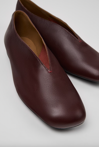 Camper - Casi Ballet Flat in Burgundy Leather