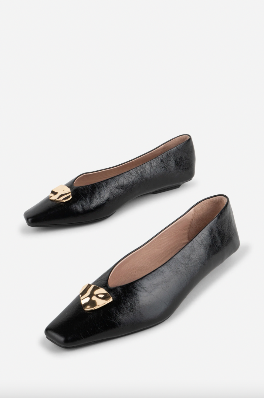 Intentionally Blank - Crinkle Patent Leather Flat in Black