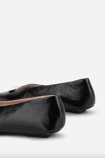 Intentionally Blank - Crinkle Patent Leather Flat in Black