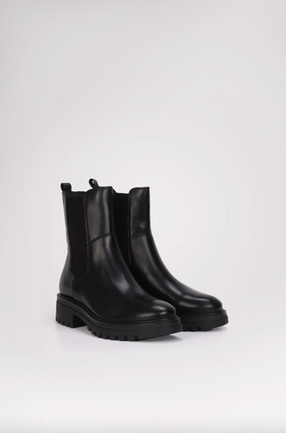 Pajar - Water Resistant Leather Chelsea Boot in Black