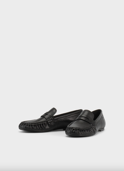 Vagabond Shoemakers -  Ruched Loafer in Black Leather