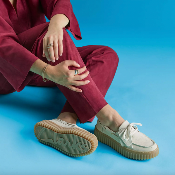 Clarks - Boat Shoe in Cream Nubuck