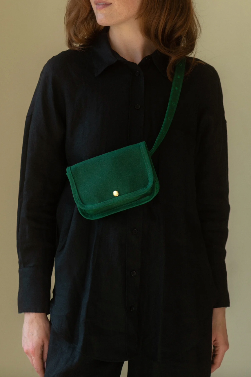 Small Lot - Waxed Canvas Belt Bag in Emerald