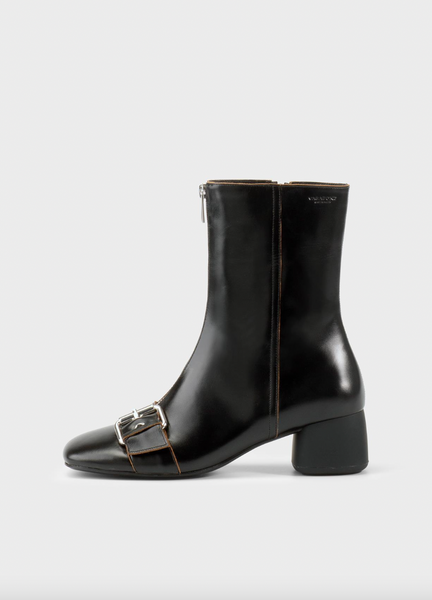 Vagabond Shoemakers - Mod Boot with Buckle Detail in Black Leather