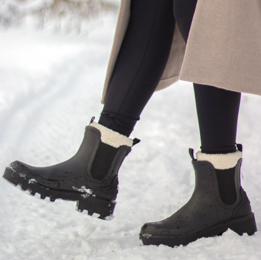 Cougar - Cozy Rubber Boot in Black