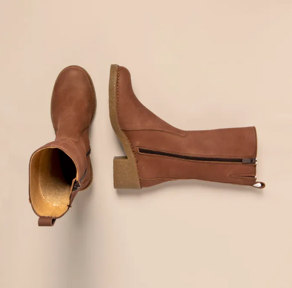 El Naturalista - Heeled Boots in Chocolate Leather