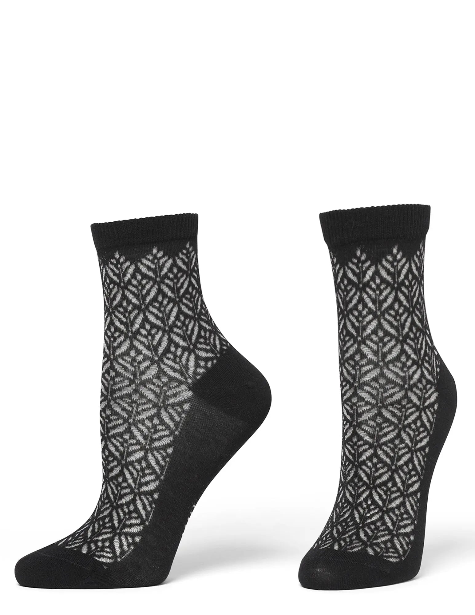 Hue - Pointelle Anklet Sock in Black