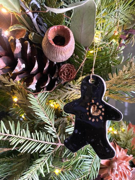 Catmamola - Heart of Gold Ornament in Black