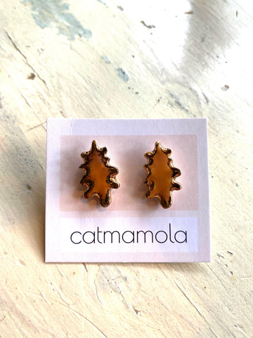 Catmamola - Oak Leaf Stud Earrings in Ochre