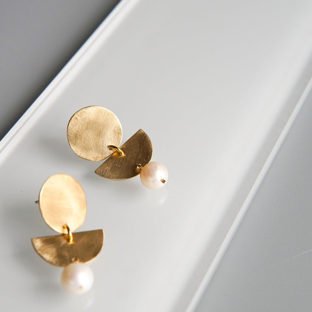 Kari Phillips - Freshwater Pearl Drop Earrings
