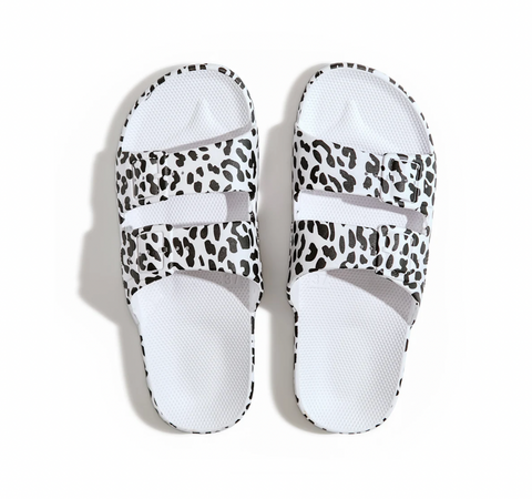 Freedom Moses - Sandals in White Leo