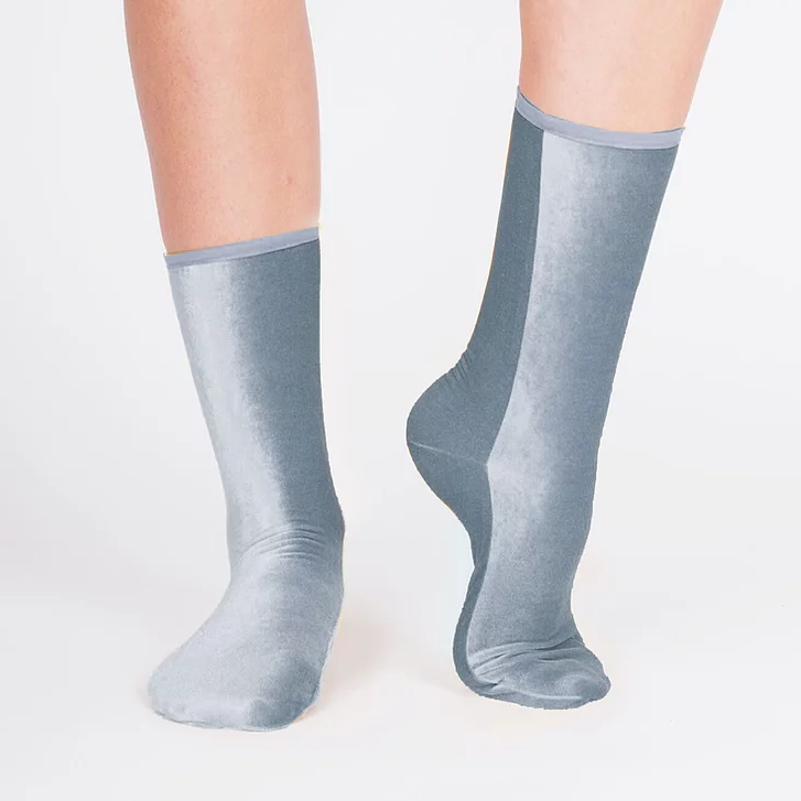 Simone Wild - Velvet Socks in Silver