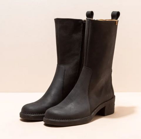 El Naturalista - Heeled Boots in Black Leather