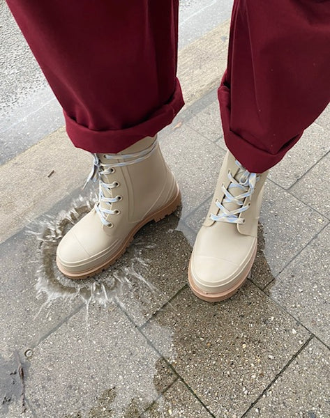 Cougar - Waterproof Lace-up Boot in Dove
